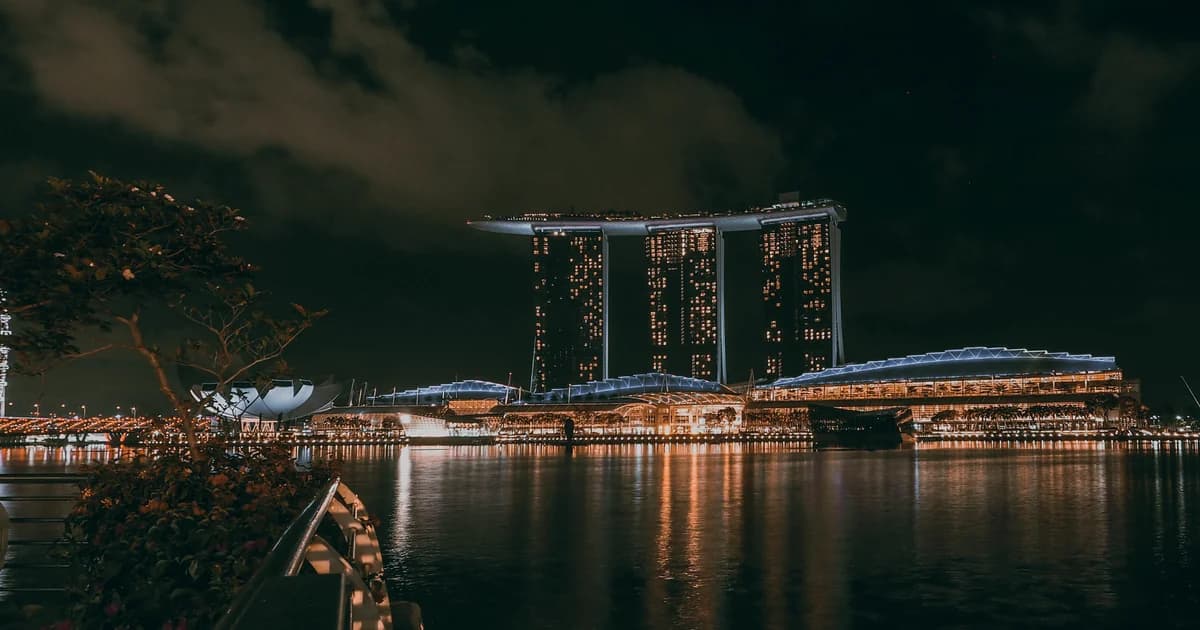 Best Singapore eSIM Plans for Phones Without a SIM Tray: Changi Arrival Guide (2026/2027)