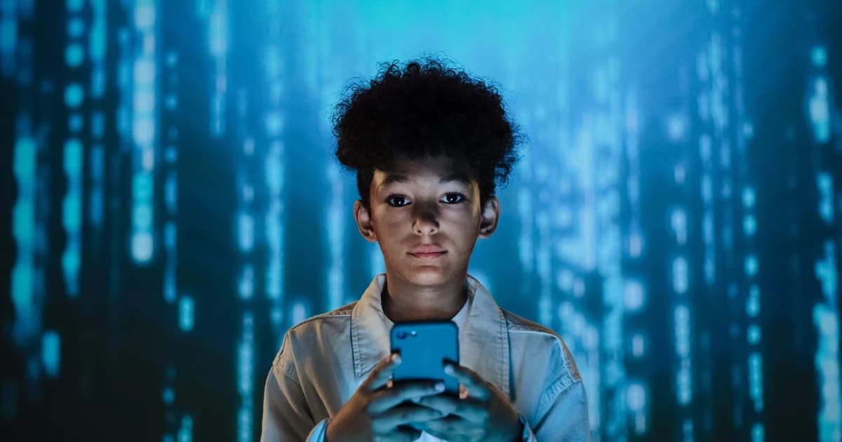 O que é um eSIM de dados? Ligações, SMS e WhatsApp explicados (2026)