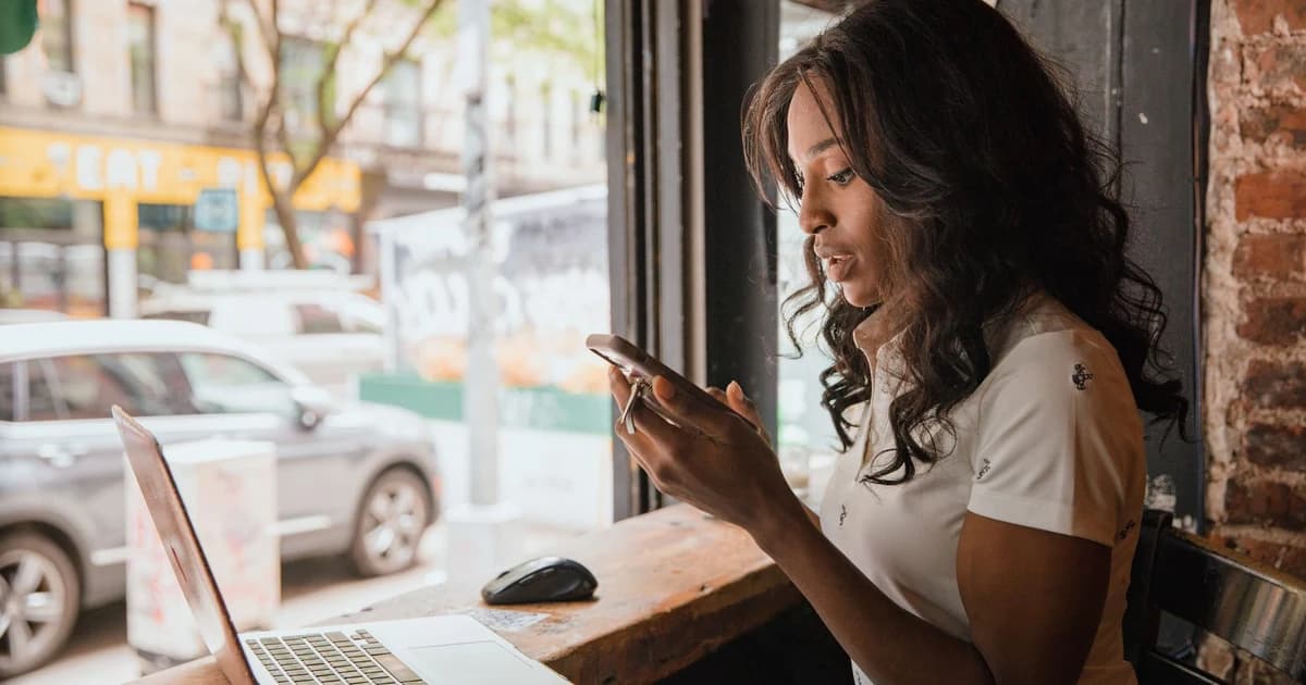 Dá para rotear internet (Hotspot) com eSIM? Guia de Tethering para iPhone e Android (2026)